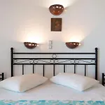 Semesterbostad Ammos 1 - Seafront House In Glyfo Beach, Sifnos