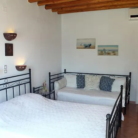 Ammos 1 - Seafront House In Glyfo Beach, Sifnos 펜션